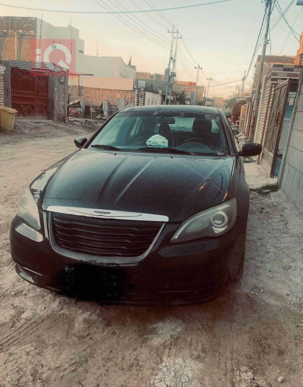 كرايسلر 200